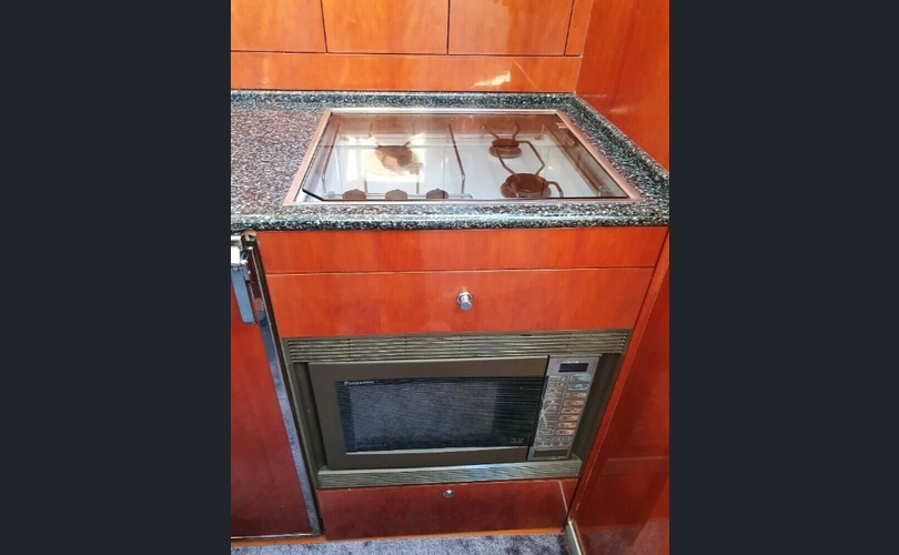 Princess 38 Fly-kuva-8